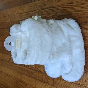 White slipper boots
